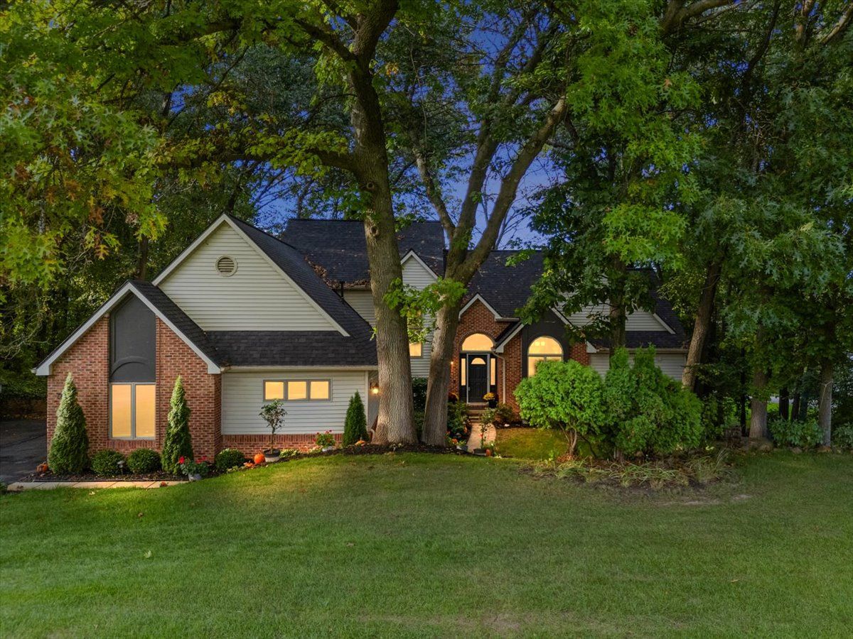 Open Meadows Dr, Brighton, MI 48116