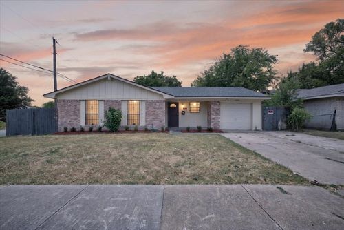 3250 Pacesetter Dr, Dallas, TX, 75241-5940 | Card Image