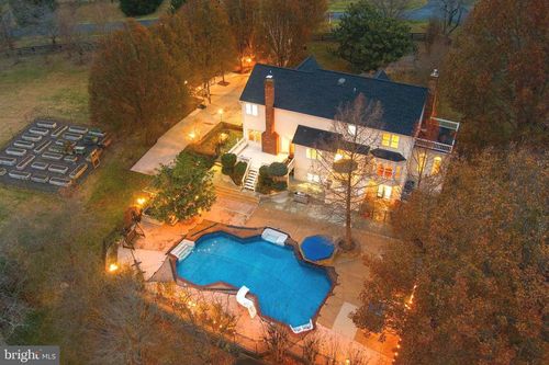 15700 Trapshire Ct, Waterford, VA, 20197-1002 | Card Image