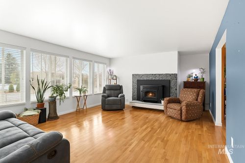 3655 Country Club Ct, Lewiston, ID, 83501-9602 | Card Image
