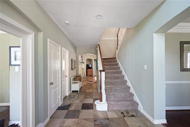 9519 Woodcliff Lake Dr, House other with 5 bedrooms, 5 bathrooms and 4 parking in Spring TX | Image 8
