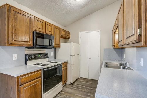 apt-172-1000 River Bend Dr, Lancaster, TX, 75146-1373 | Card Image