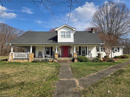4581 Nc Highway 66 S, King, NC, 27021 | Card Image
