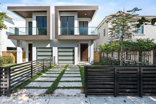 1247 Sw 13th Ave, Miami, FL, 33135-5427 | Card Image