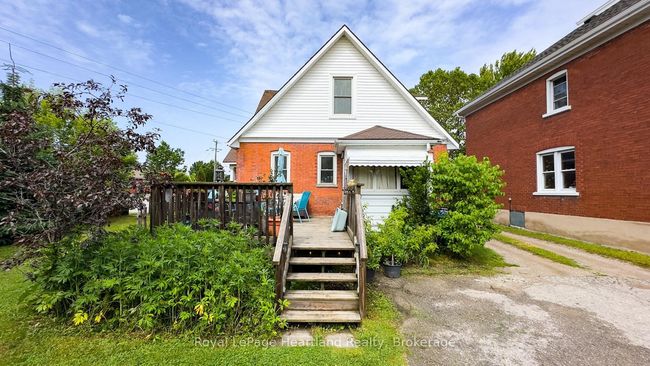 132 Elgin Ave E, House other with 3 bedrooms, 2 bathrooms and 5 parking in Goderich ON | Image 43