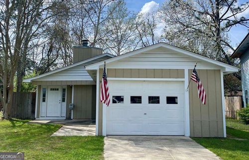 9 Crestwood Cir, Valdosta, GA, 31602-7141 | Card Image