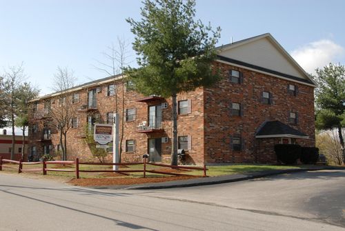 apt-34-11 Railroad Ave, Derry, NH, 03038-2577 | Card Image