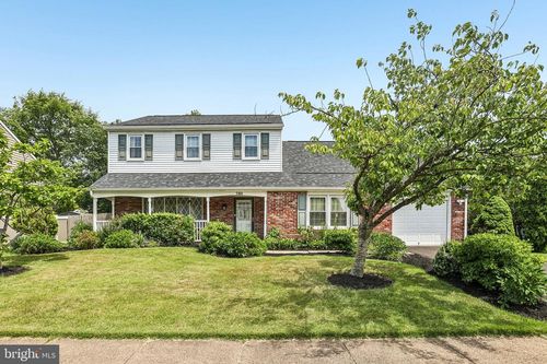730 Fairbridge Dr, FAIRLESS HILLS, PA, 19030-3503 | Card Image