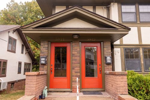 3821 University Ave, Des Moines, IA, 50311-3612 | Card Image