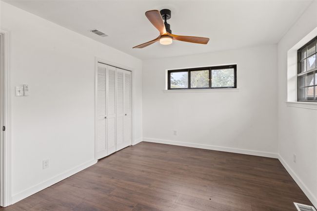 5726 Enchanted Ln, House other with 4 bedrooms, 2 bathrooms and null parking in Dallas TX | Image 21