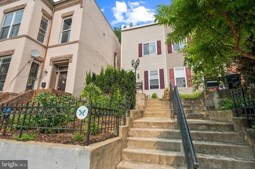 1525 6th St Nw, WASHINGTON, DC, 20001-2420 | Card Image