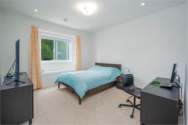 6759 Canada Way, Home with 4 bedrooms, 3 bathrooms and 3 parking in Burnaby BC | Image 25