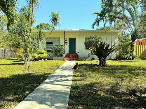 1135 Ne 133 Rd St, North Miami, FL, 33161 | Card Image