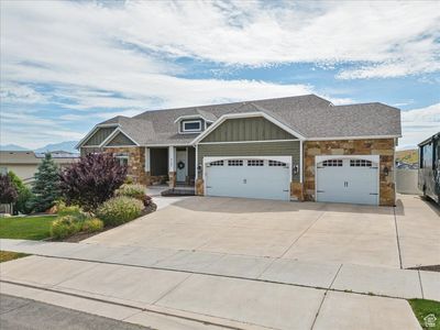 5137 W Ambermont Dr, House other with 6 bedrooms, 3 bathrooms and 3 parking in Herriman UT | Image 2