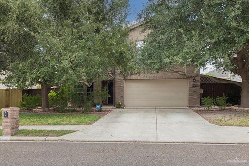 606 Barton Dr, Edinburg, TX, 78541-1301 | Card Image