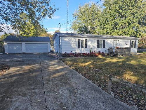 130 W Fifth Street, Bonnie, IL, 62816 | Card Image