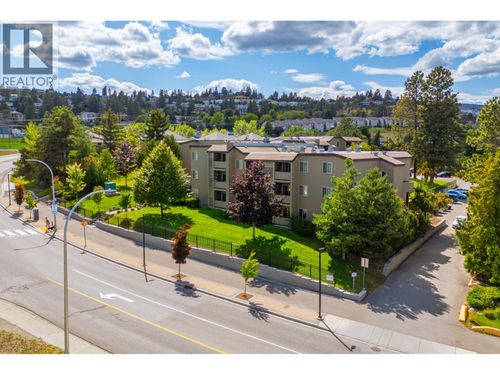 111-1560 Summit Dr, Kamloops, BC, V2E1R5 | Card Image