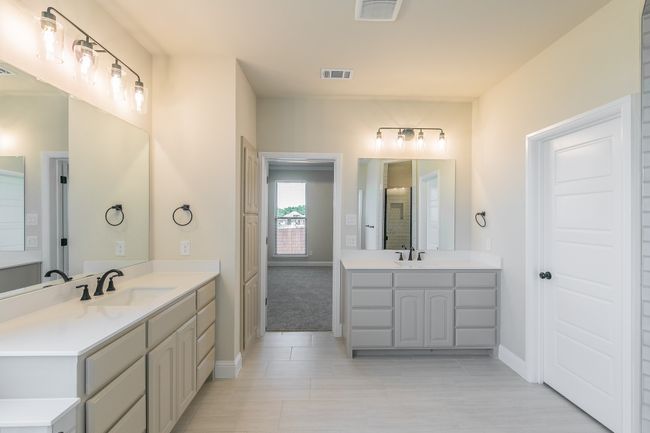 213 Navajo Trl, House other with 3 bedrooms, 3 bathrooms and null parking in Alvarado TX | Image 30