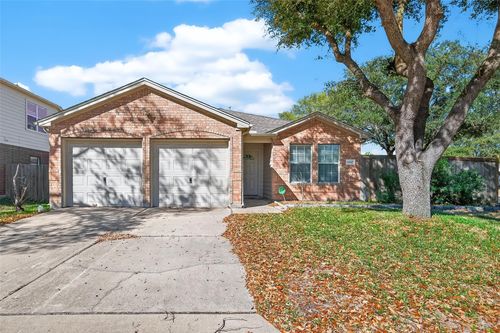 4827 Rustic Field Ln, Katy, TX, 77449-7662 | Card Image