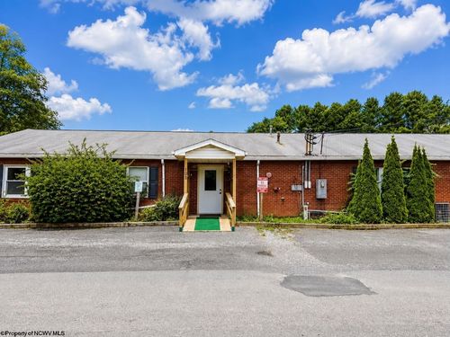 200 4th St, Terra Alta, WV, 26764-1474 | Card Image