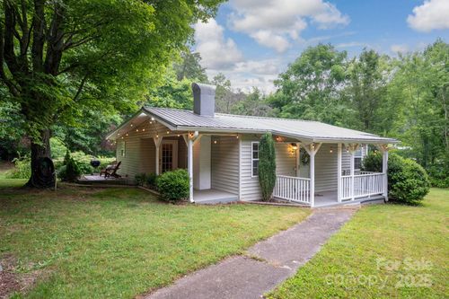 147 Mink Farm Rd, Leicester, NC, 28748-9330 | Card Image