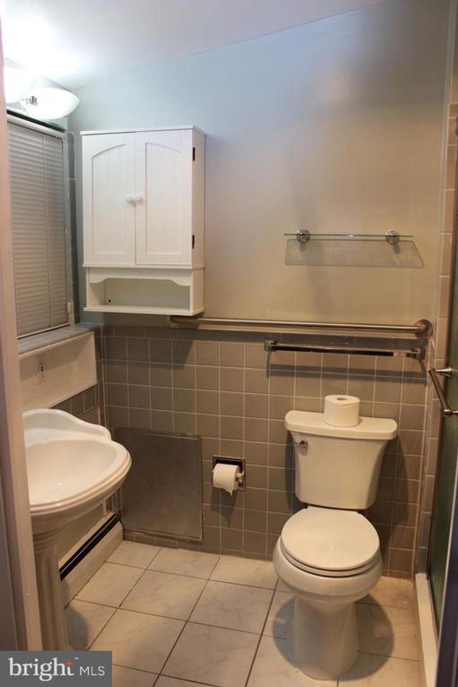 4029 Honey Ln, House other with 5 bedrooms, 2 bathrooms and null parking in ANNANDALE VA | Image 22