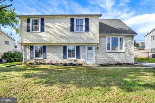 969 Richwill Dr, York, PA, 17404-2216 | Card Image