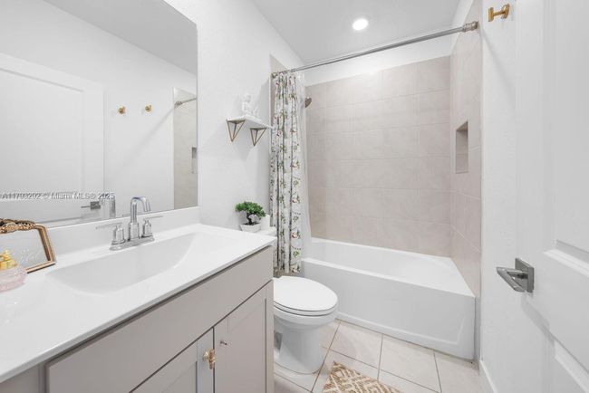 837 Se 16 Th Ct, Townhouse with 3 bedrooms, 3 bathrooms and null parking in Homestead FL | Image 23