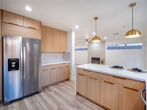 9364 Sparkling Waters Ave, Las Vegas, NV, 89129-7868 | Card Image