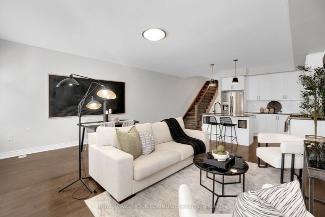 15 Hiawatha Crt, House attached with 3 bedrooms, 4 bathrooms and 1 parking in Vaughan ON | Image 13