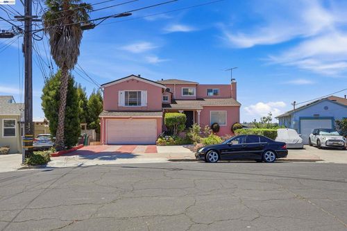 2546 Truman Ave, Oakland, CA, 94605-4841 | Card Image