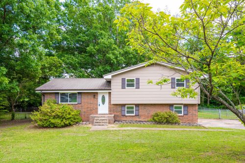 27 Edgewood Cir, Fort Oglethorpe, GA, 30742-3011 | Card Image