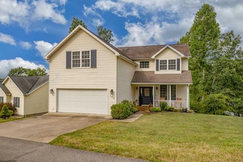 195 Woodside Ln, Bridgeport, WV, 26330-9260 | Card Image