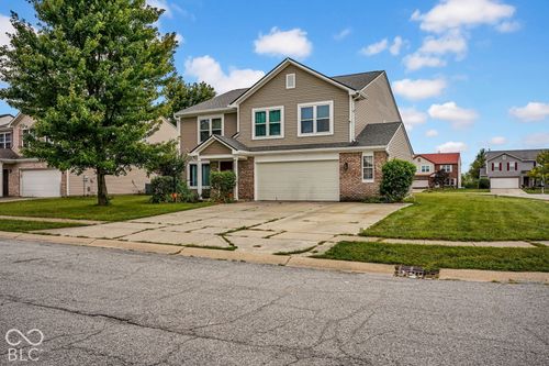 7807 Fox Glen Dr, Indianapolis, IN, 46239-8585 | Card Image
