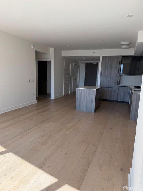33d-338 Main St, San Francisco, CA, 94105-2195 | Card Image