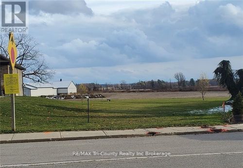164 Talbot St, Courtland, ON, N0J1E0 | Card Image