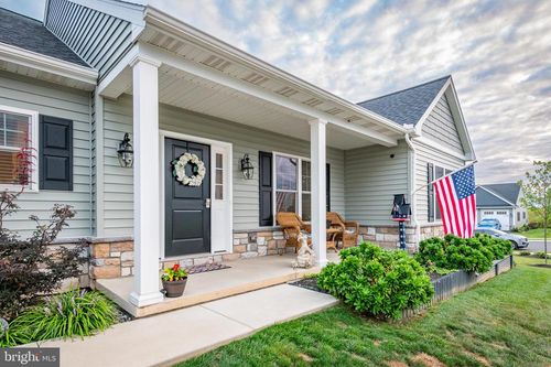 125 Lindsey Ln, ELIZABETHTOWN, PA, 17022-9364 | Card Image