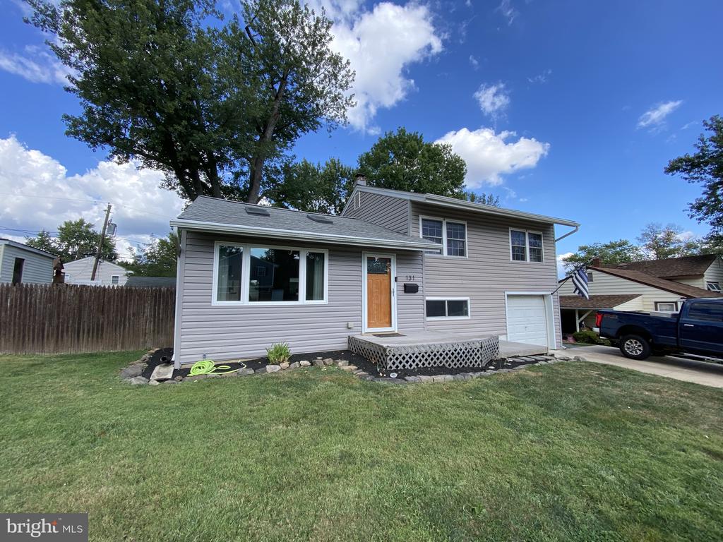Shelley Dr, Claymont, DE 19703