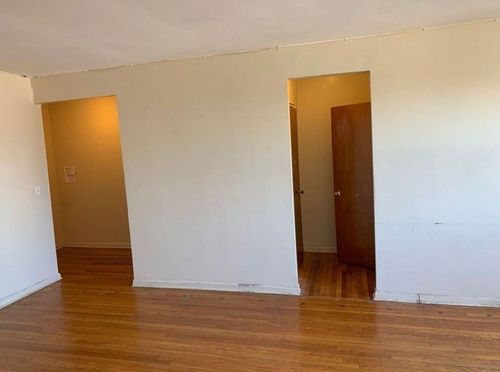 6l-98 Queens Blvd, Rego Park, NY, 11374 | Card Image