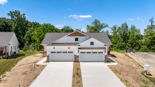 146 Ashley Ct, Brooklyn, MI, 49230-9315 | Card Image