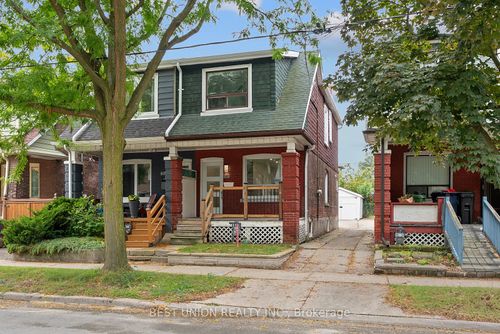 898 Greenwood Ave, Toronto, ON, M4J4B8 | Card Image