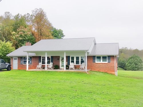 831 Farm View Road, Glade Hill, VA, 24092 | Card Image