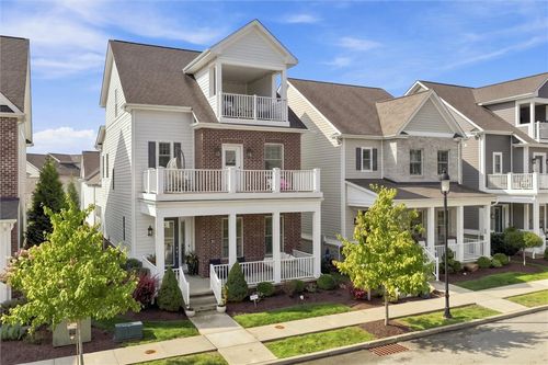 22 Carolina Ave, Oakmont, PA, 15139-2215 | Card Image