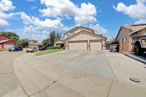 407 Whiterock Dr, Yuba City, CA, 95991-8245 | Card Image