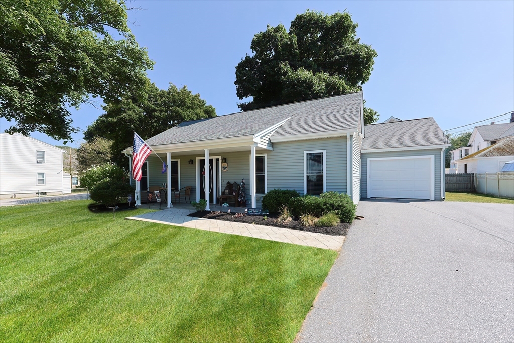 Austin St, Blackstone, MA 01504