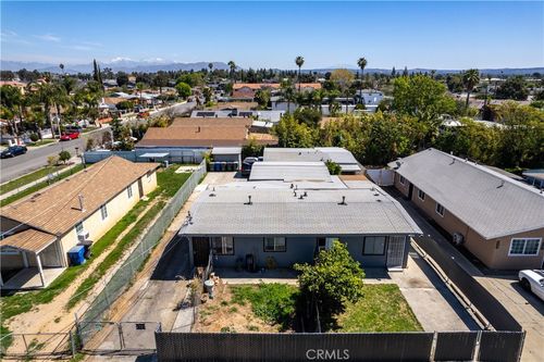 5787 Warren St, Riverside, CA, 92503-3050 | Card Image