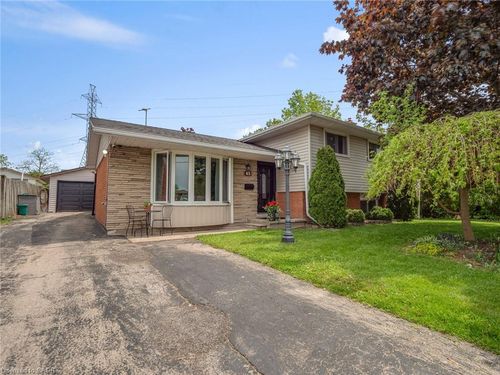 63 Harrison Avenue, Welland, ON, L3B1C3 | Card Image