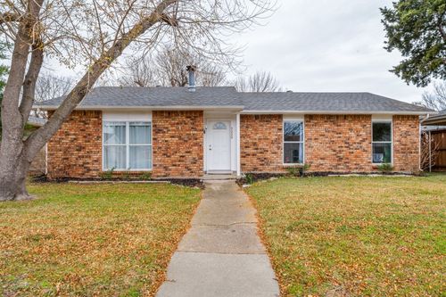 5220 Bartlett Dr, The Colony, TX, 75056-2324 | Card Image