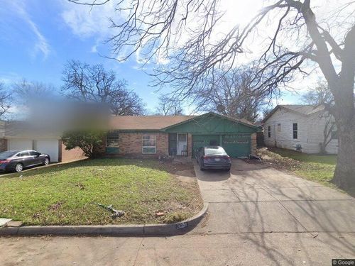 5604 Macarthur Drive, Fort Worth, TX, 76112 | Card Image