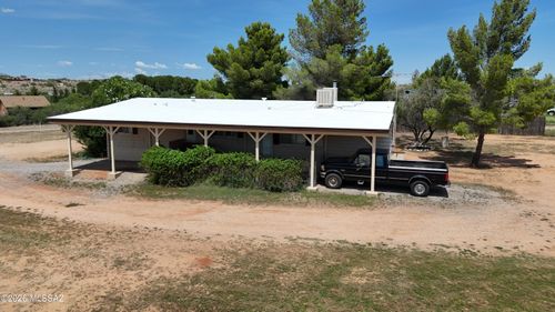 24330 E Navajo Trl, Benson, AZ, 85602-7232 | Card Image
